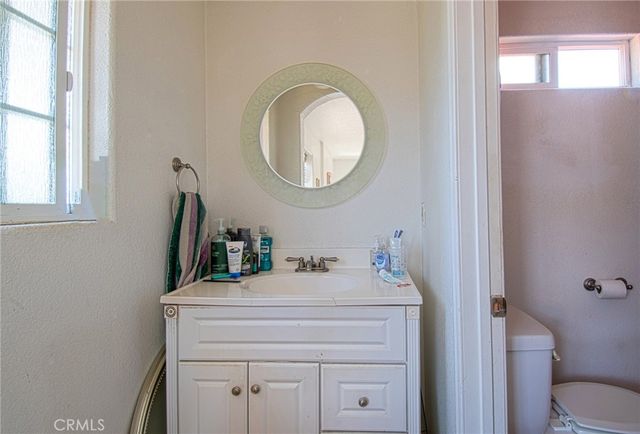 2094 Orange Avenue, Costa Mesa, CA 92627