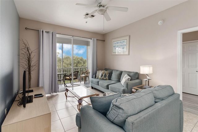 8105 COCONUT PALM WAY 303, Kissimmee, FL 34747