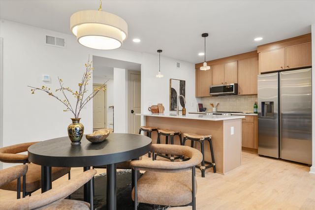 2129 Acklen Ave Apt 13, Nashville, TN 37212