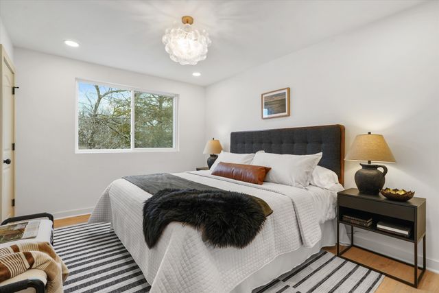 2129 Acklen Ave Apt 13, Nashville, TN 37212