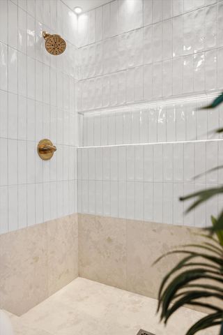 2129 Acklen Ave Apt 13, Nashville, TN 37212