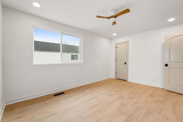 2129 Acklen Ave Apt 13, Nashville, TN 37212