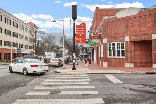 2129 Acklen Ave Apt 13, Nashville, TN 37212