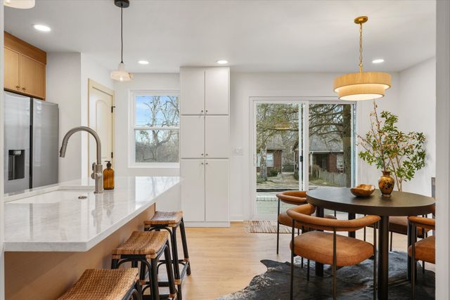 2129 Acklen Ave Apt 13, Nashville, TN 37212