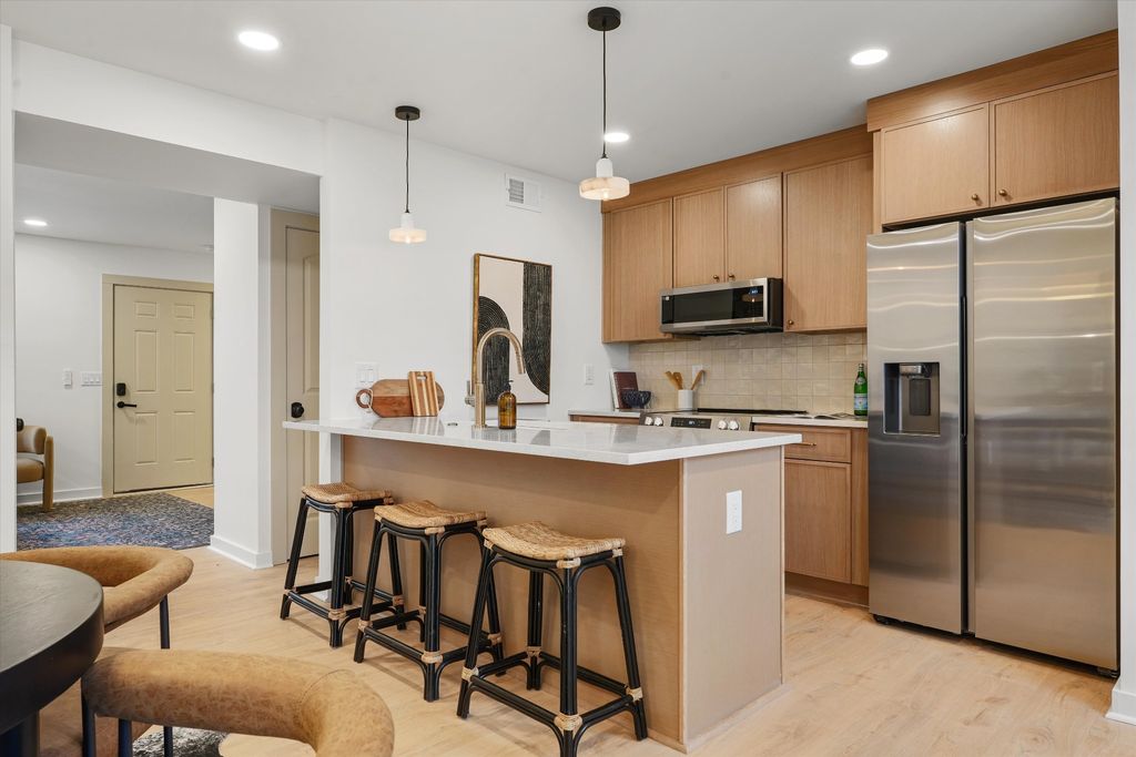 2129 Acklen Ave Apt 13, Nashville, TN 37212