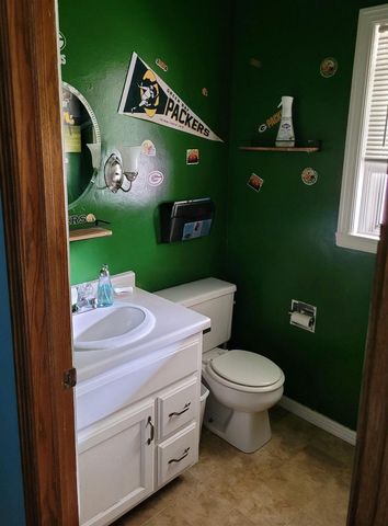 2854 BAYLITE DRIVE, Green Bay, WI 54313