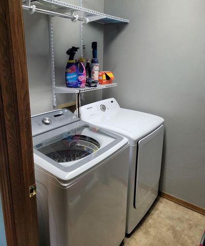 2854 BAYLITE DRIVE, Green Bay, WI 54313