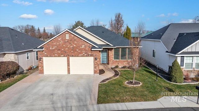 6960 E Greens Dr, Nampa, ID 83687