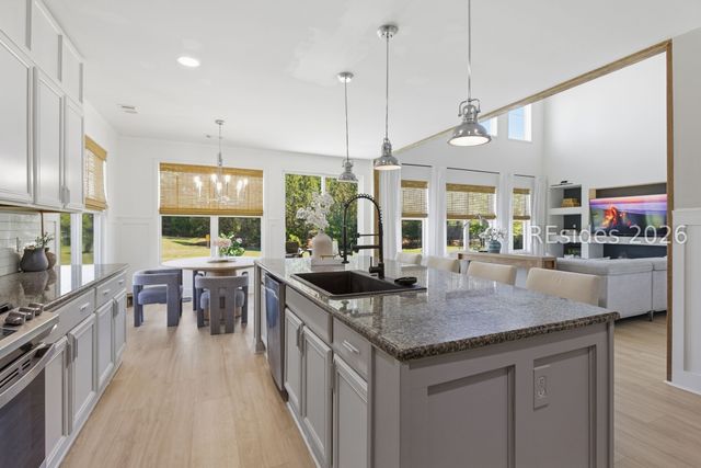30 Windmill Ln, Bluffton, SC 29909