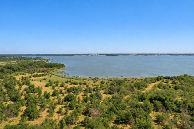 3337 SE County Road 1200, Streetman, TX 75859