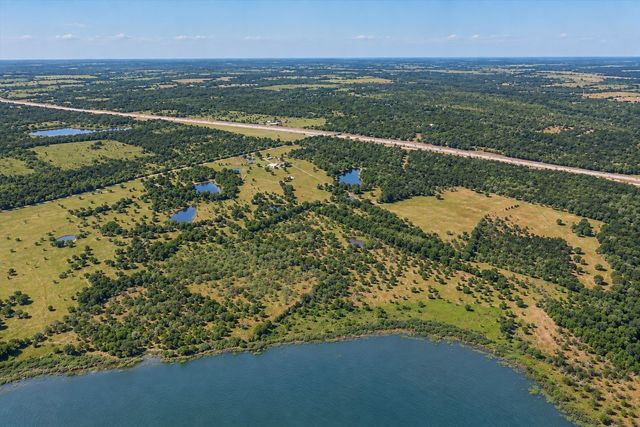 3337 SE County Road 1200, Streetman, TX 75859