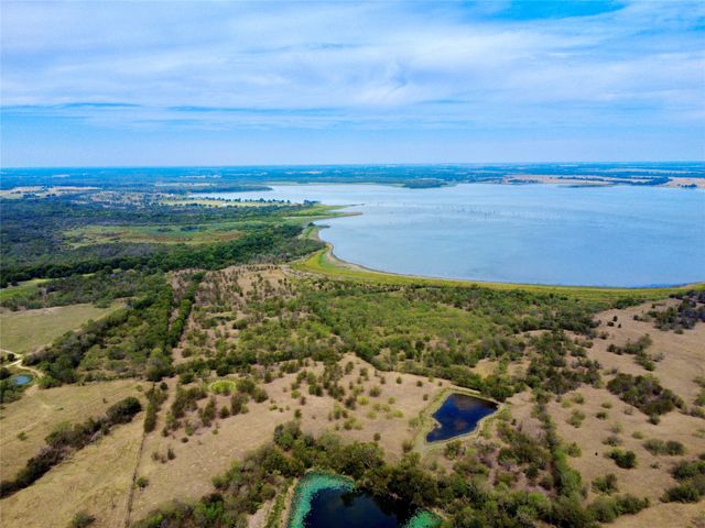 3337 SE County Road 1200, Streetman, TX 75859