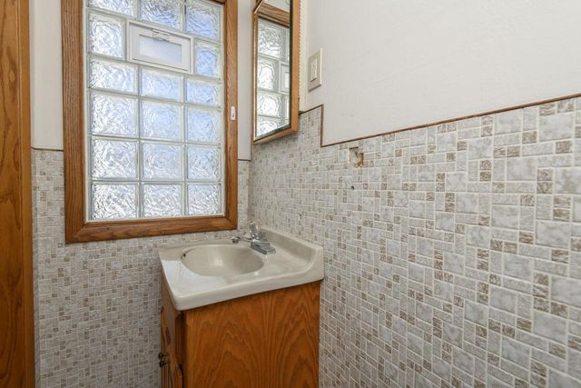 2928 N 75th STREET, Milwaukee, WI 53210