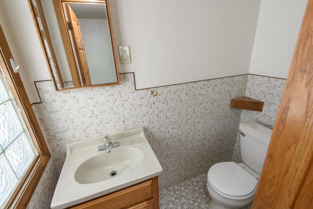 2928 N 75th STREET, Milwaukee, WI 53210