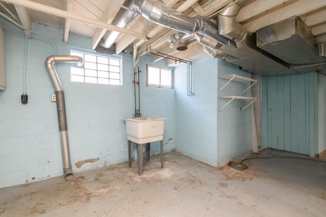 2928 N 75th STREET, Milwaukee, WI 53210