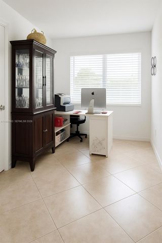 8312 NW 59th St, Tamarac, FL 33321