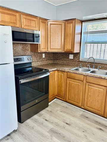 2314 20TH AVENUE W, Bradenton, FL 34205