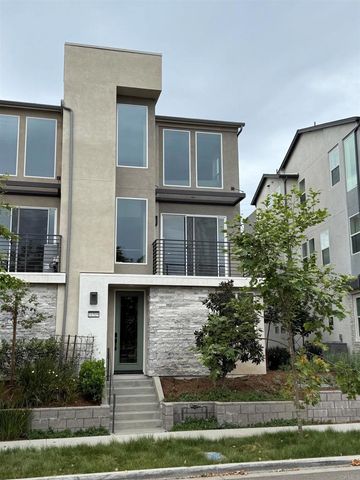 10509 Coupland Way, Mira Mesa, CA 92126