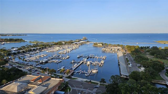 1 BEACH DRIVE SE 2003, St Petersburg, FL 33701