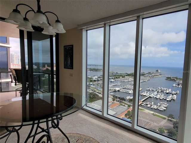 1 BEACH DRIVE SE 2003, St Petersburg, FL 33701