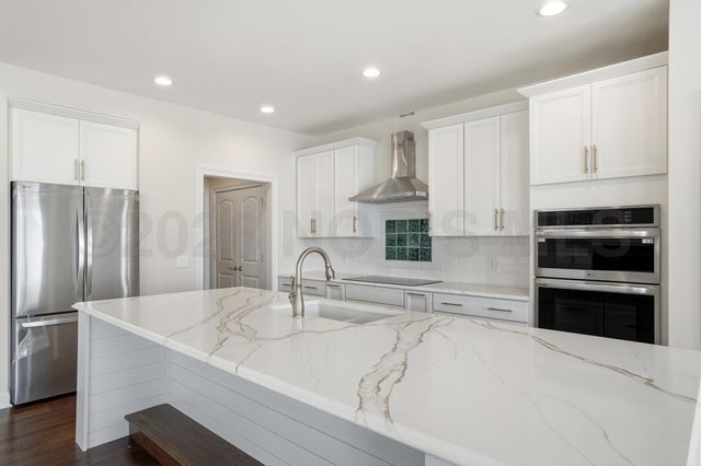 1631 Winterwood Court, Bowling Green, OH 43402