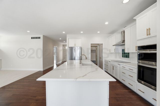 1631 Winterwood Court, Bowling Green, OH 43402