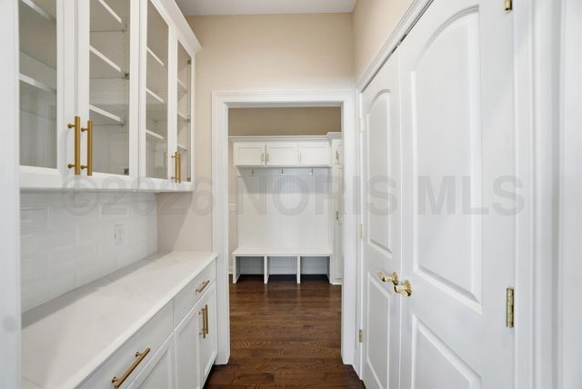 1631 Winterwood Court, Bowling Green, OH 43402