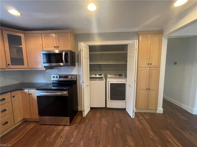 3648 Coleridge CT, Virginia Beach, VA 23462