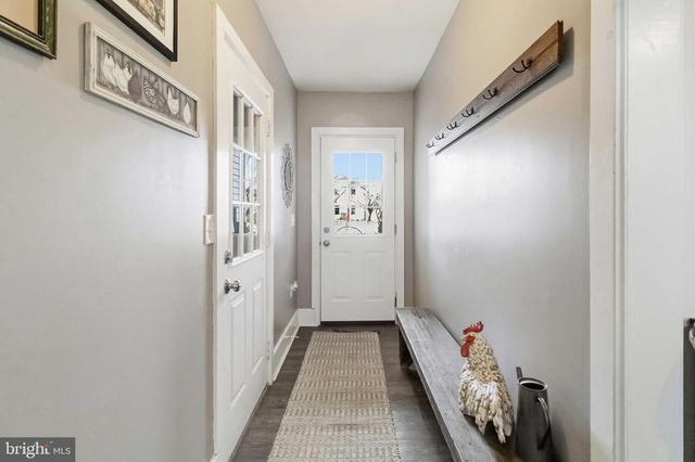 8261 ELIZABETHTOWN RD, Elizabethtown, PA 17022