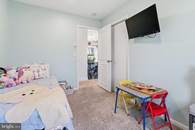 8261 ELIZABETHTOWN RD, Elizabethtown, PA 17022