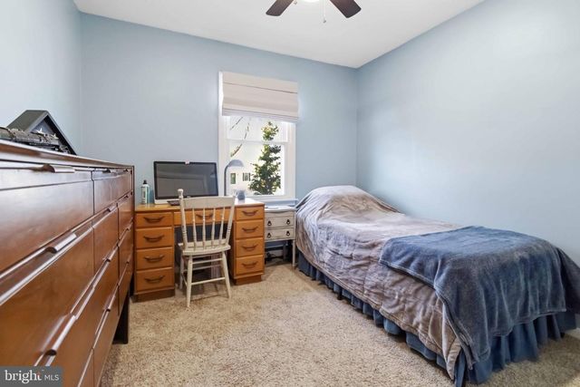 8261 ELIZABETHTOWN RD, Elizabethtown, PA 17022