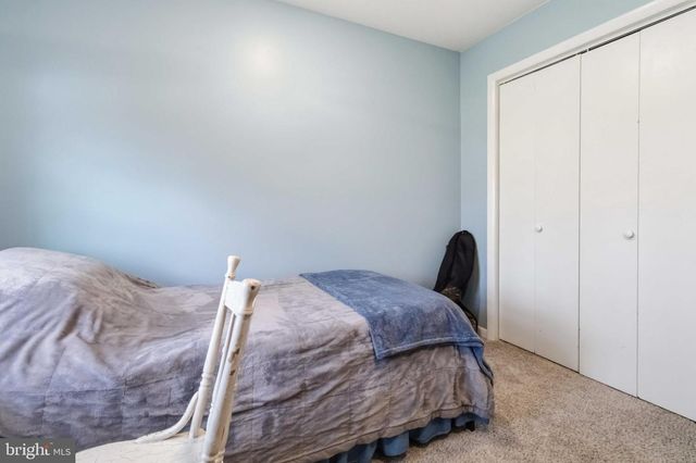 8261 ELIZABETHTOWN RD, Elizabethtown, PA 17022