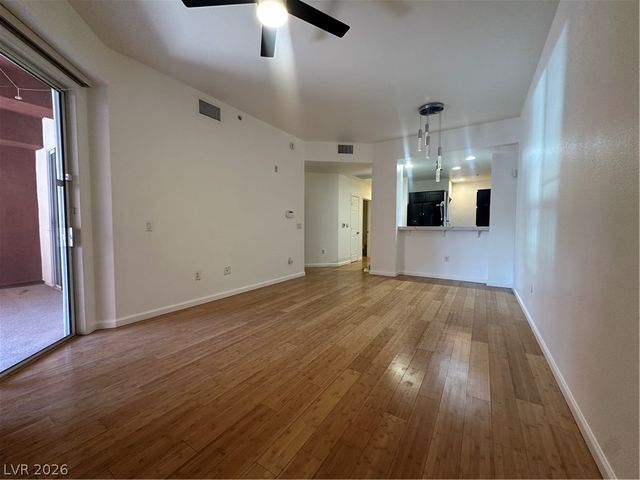 43 East Agate Avenue 201, Las Vegas, NV 89123