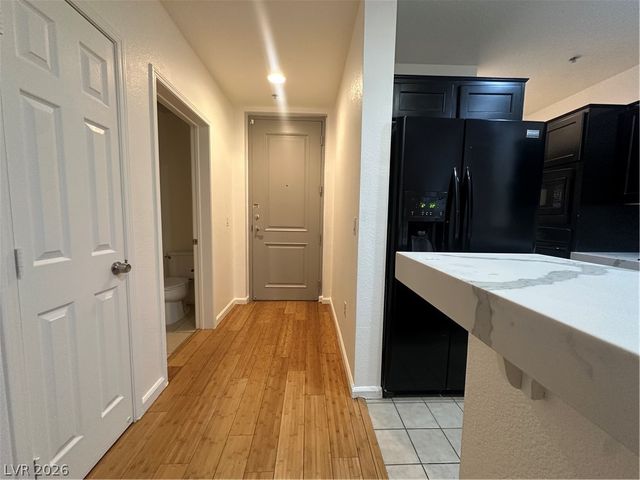 43 East Agate Avenue 201, Las Vegas, NV 89123