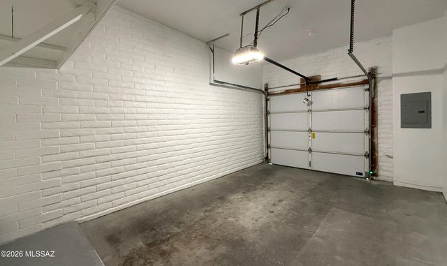 11 W Roma Drive, Tucson, AZ 85737