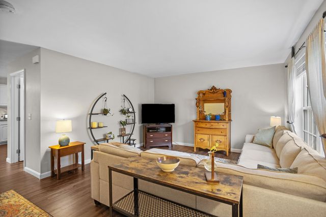 2 Scottie Way, Amherst, NH 03031