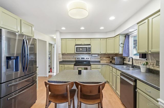 1719 Lindenhall Drive, Loveland, OH 45140