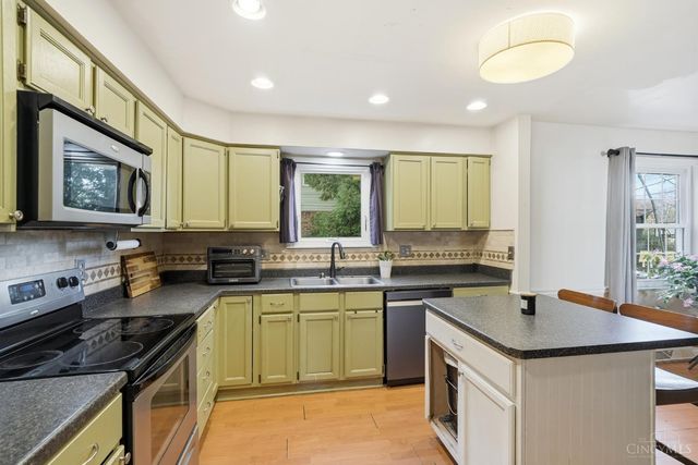 1719 Lindenhall Drive, Loveland, OH 45140