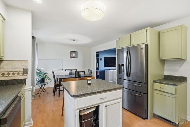 1719 Lindenhall Drive, Loveland, OH 45140