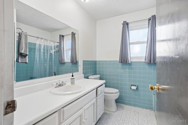 1719 Lindenhall Drive, Loveland, OH 45140