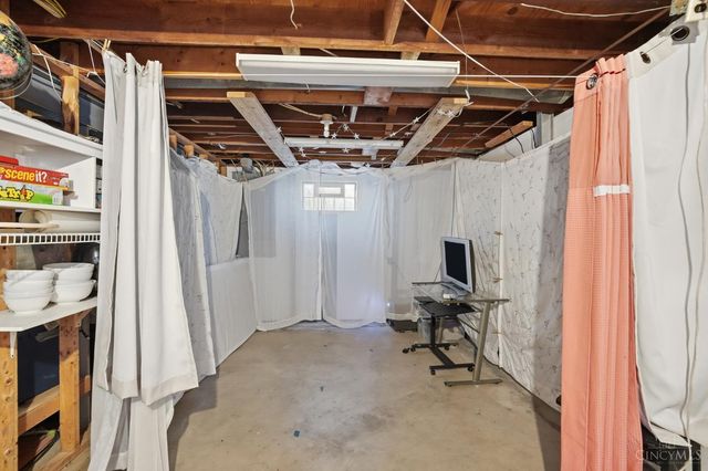 1719 Lindenhall Drive, Loveland, OH 45140