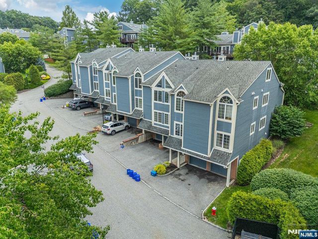 314 Sturbridge Court, Ramsey, NJ 07446