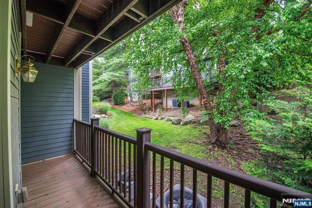 314 Sturbridge Court, Ramsey, NJ 07446