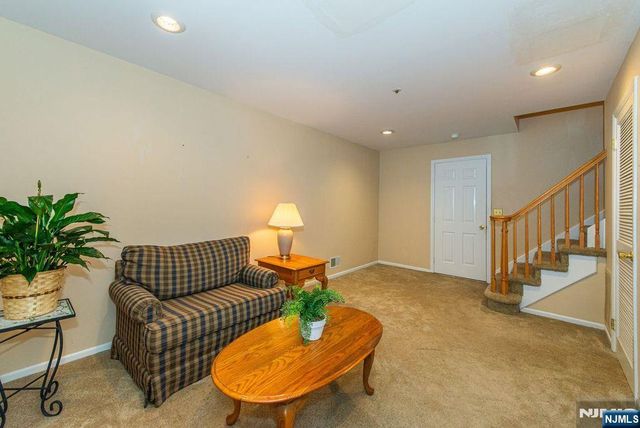314 Sturbridge Court, Ramsey, NJ 07446