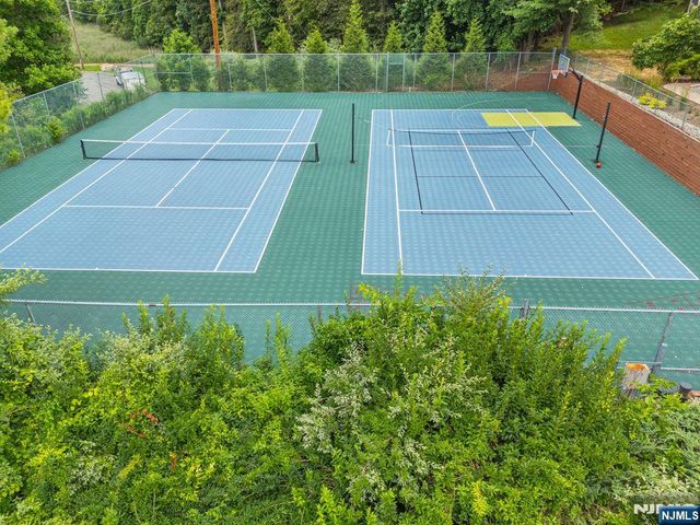 314 Sturbridge Court, Ramsey, NJ 07446