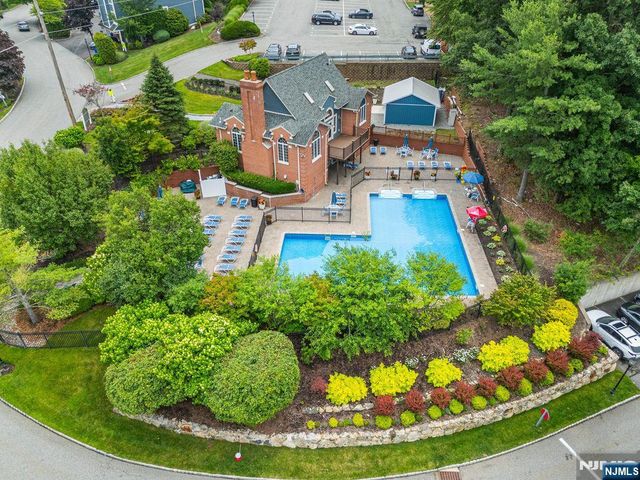 314 Sturbridge Court, Ramsey, NJ 07446