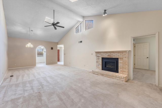 5771 Manzanillo Loop NE, Albuquerque, NM 87111