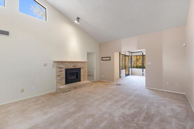 5771 Manzanillo Loop NE, Albuquerque, NM 87111