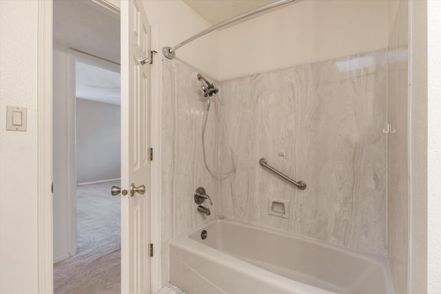 5771 Manzanillo Loop NE, Albuquerque, NM 87111