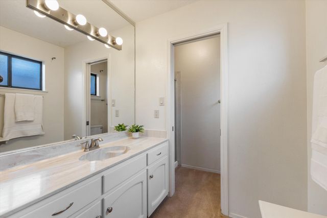 5771 Manzanillo Loop NE, Albuquerque, NM 87111